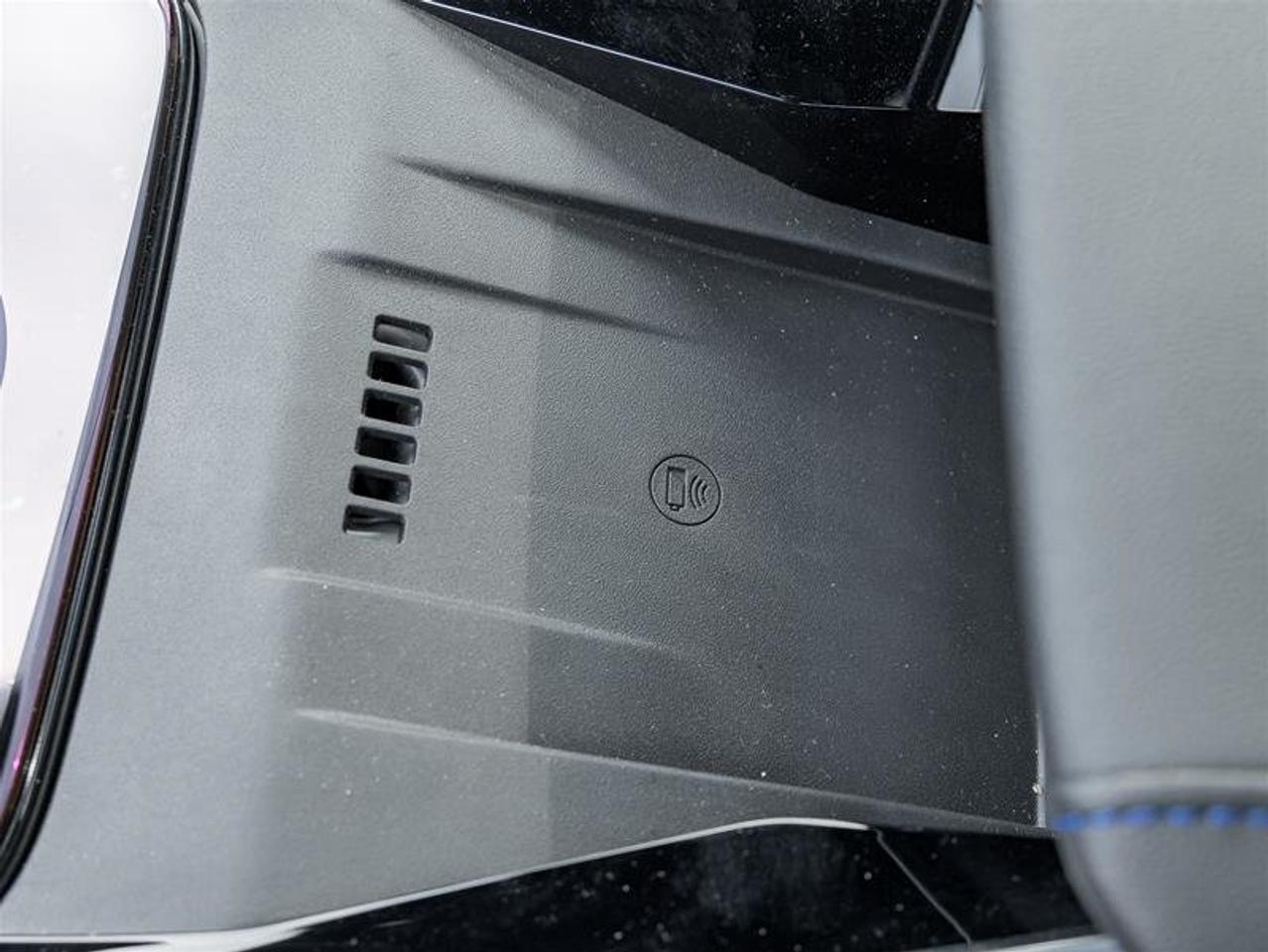 2026 Cadillac Escalade IQ Sport Photo