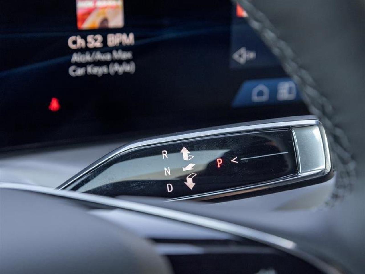 2026 Cadillac VISTIQ Luxury Photo