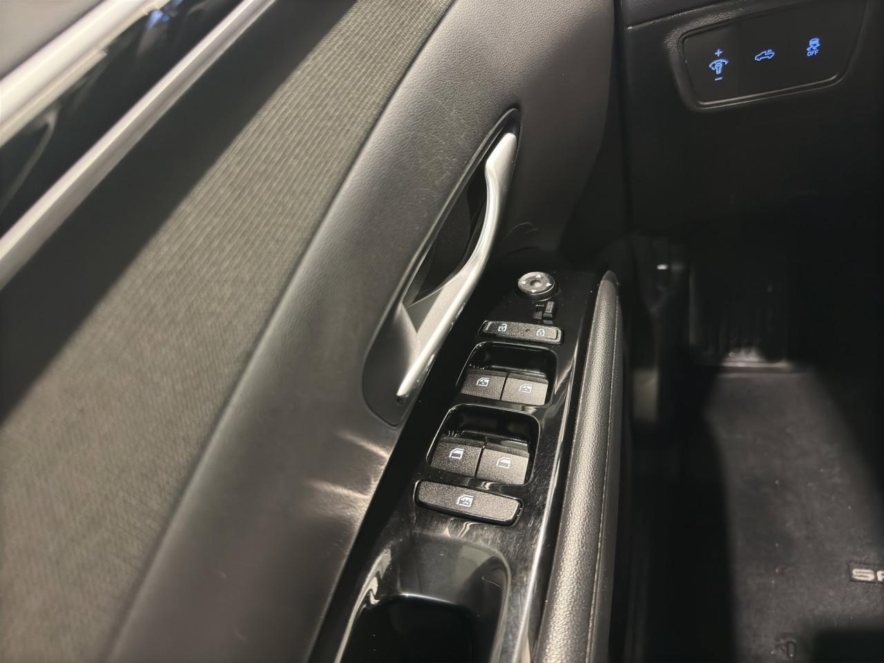 2022 Hyundai Santa Cruz Ultimate | Reverse Cam | Sunroof Photo