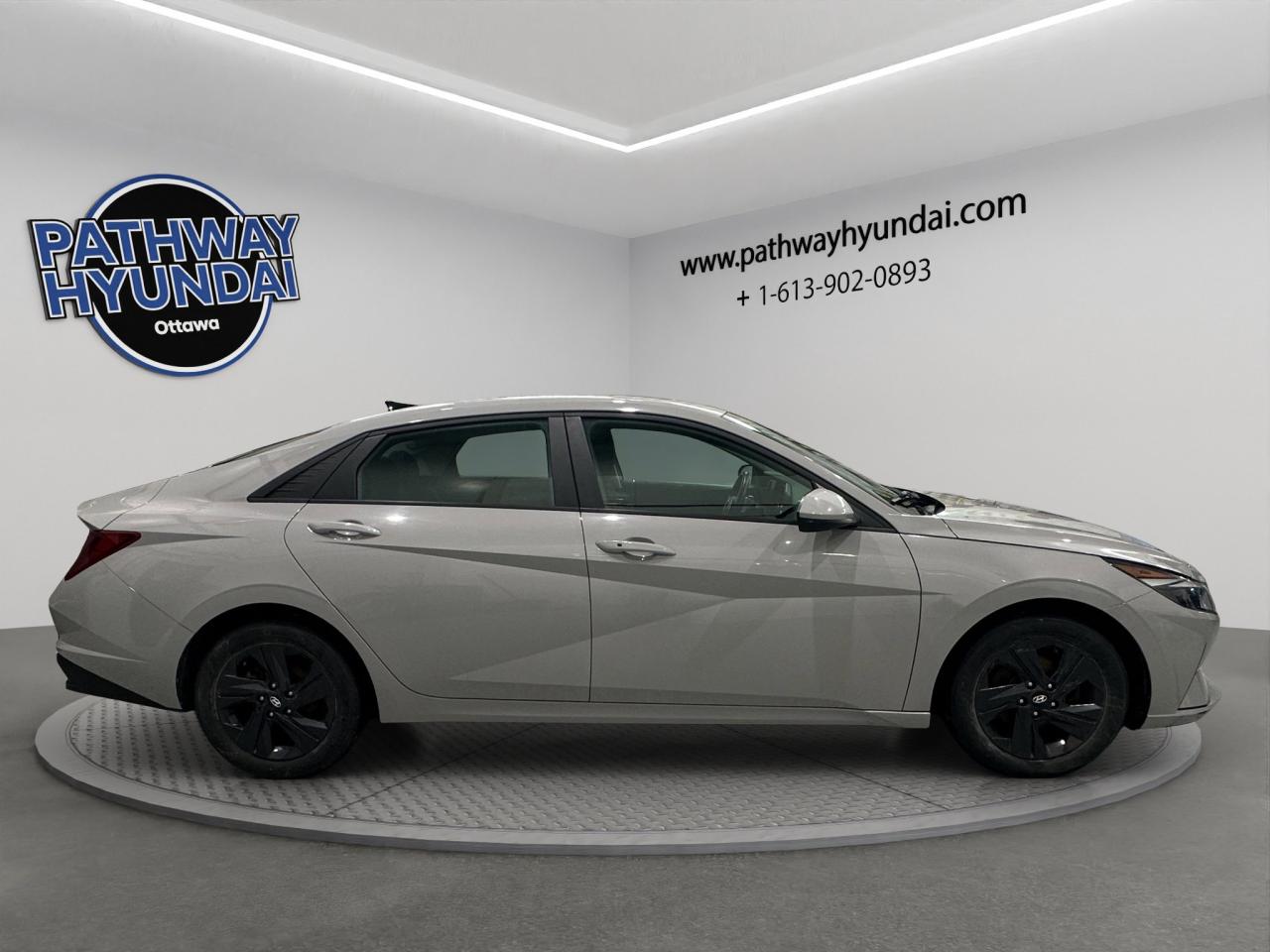 2022 Hyundai Elantra Preferred Photo