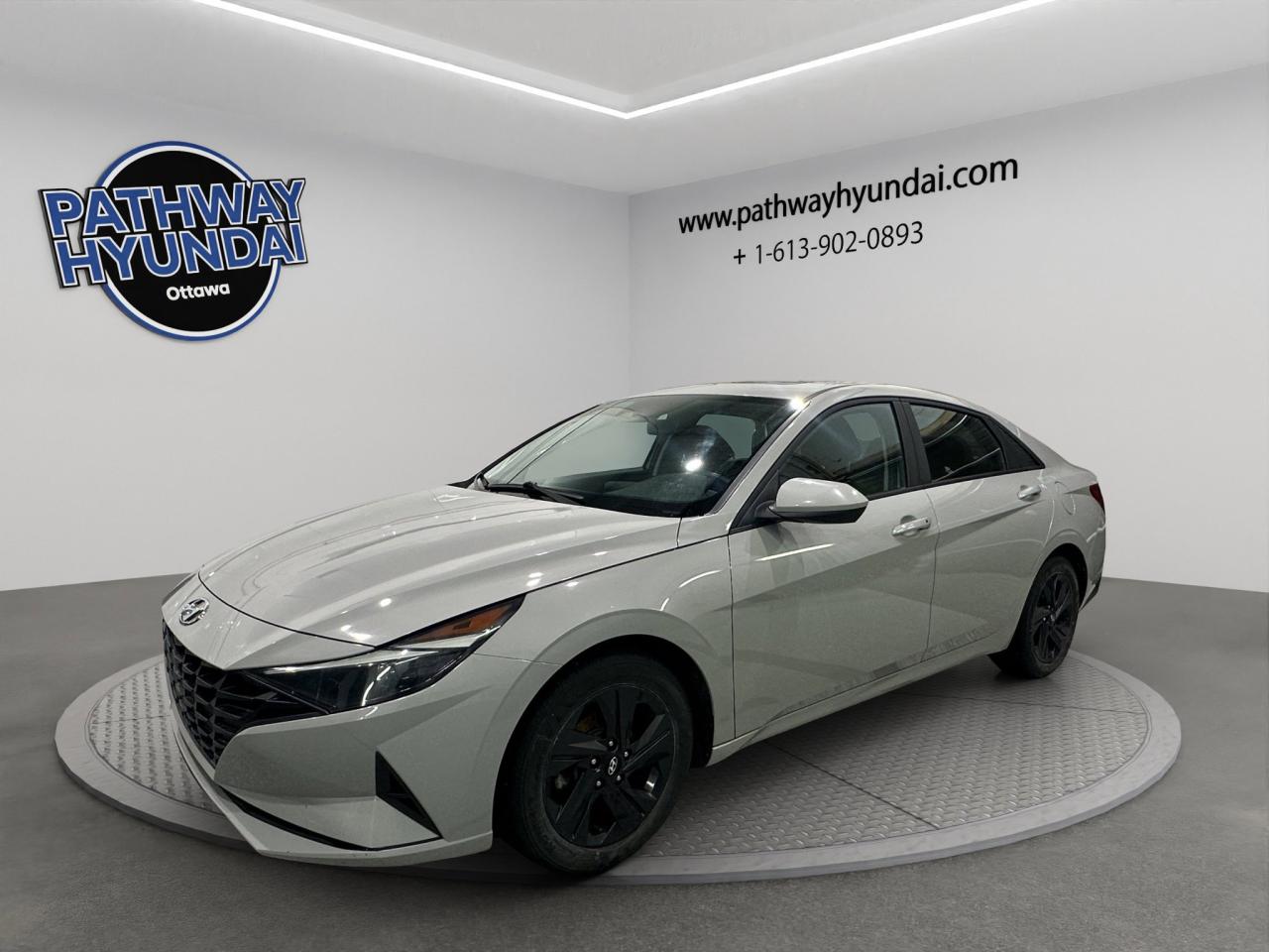 2022 Hyundai Elantra Preferred Photo