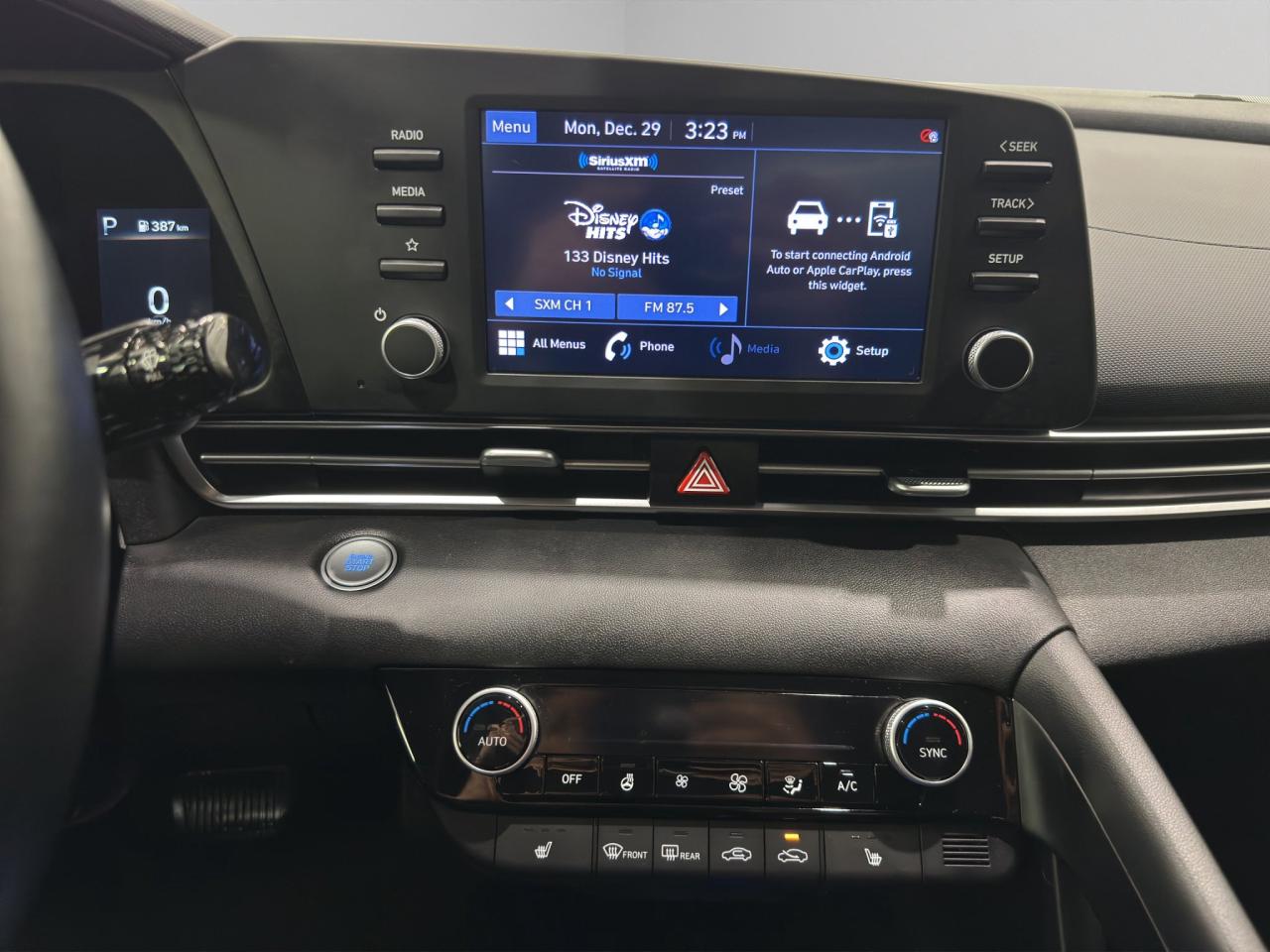 2022 Hyundai Elantra Preferred Photo