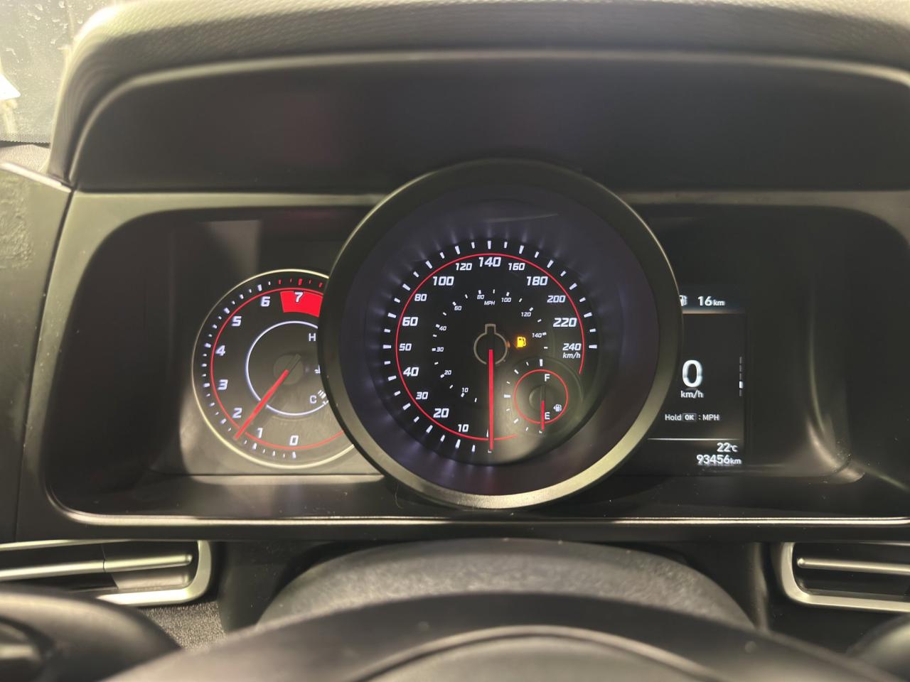 2022 Hyundai Elantra Preferred | Reverse Cam | Heated Seats Photo