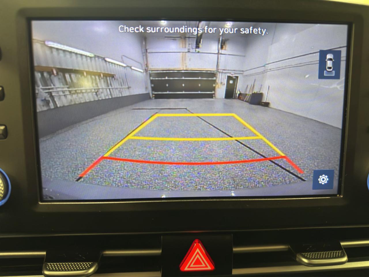 2022 Hyundai Elantra Preferred | Reverse Cam | Heated Seats Photo