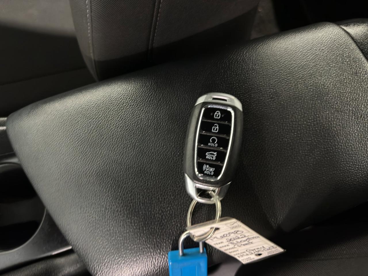 2022 Hyundai Elantra Preferred | Reverse Cam | Heated Seats Photo