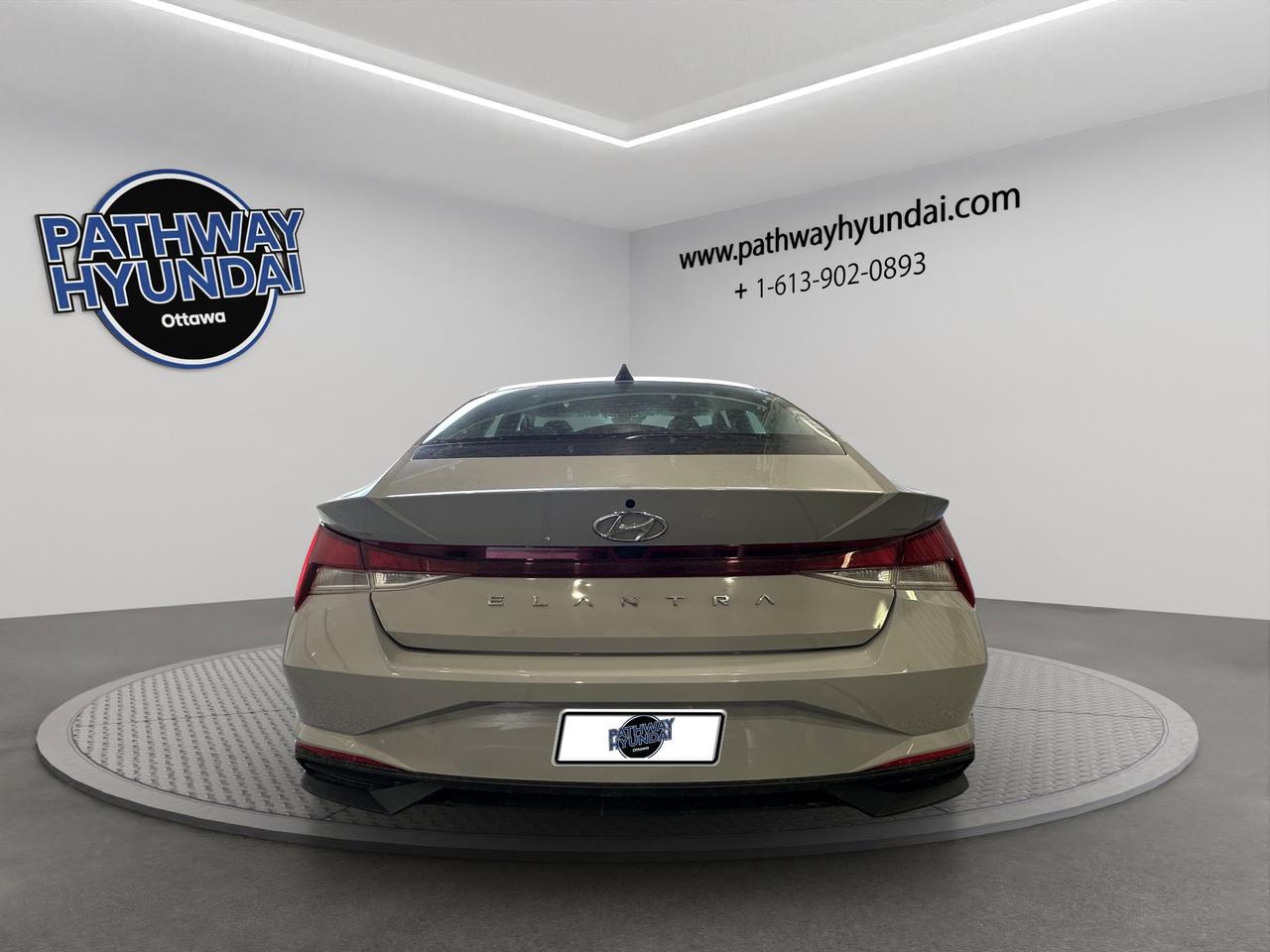 2022 Hyundai Elantra Preferred | Reverse Cam | Heated Seats Photo