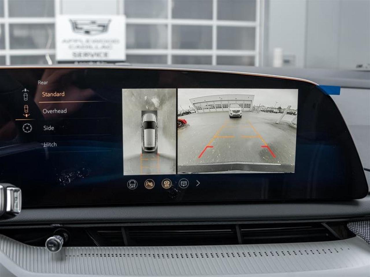 2026 Cadillac OPTIQ Luxury Photo