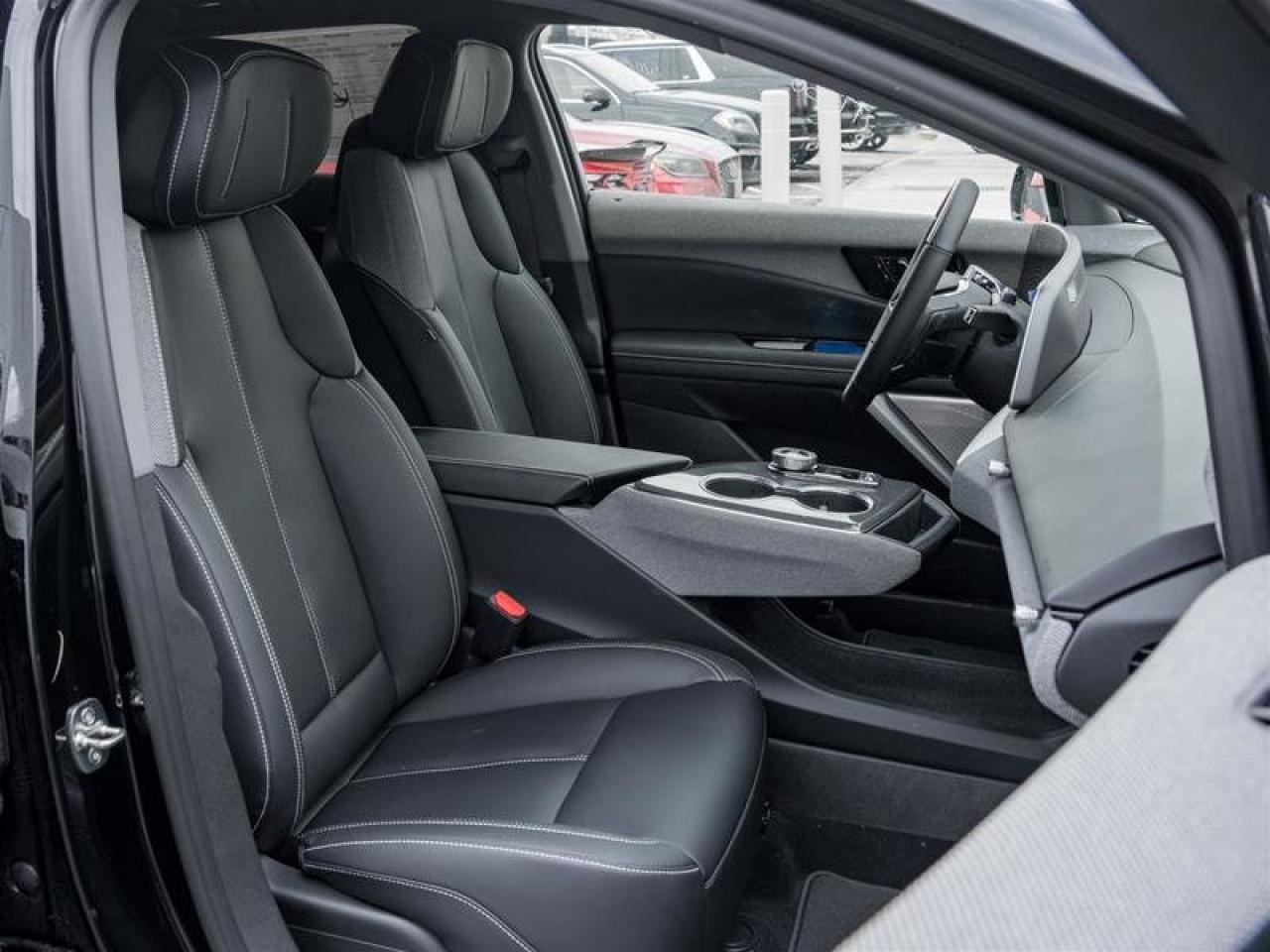 2026 Cadillac OPTIQ Luxury Photo