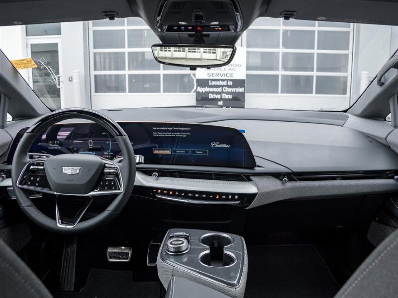 2026 Cadillac OPTIQ Luxury Photo