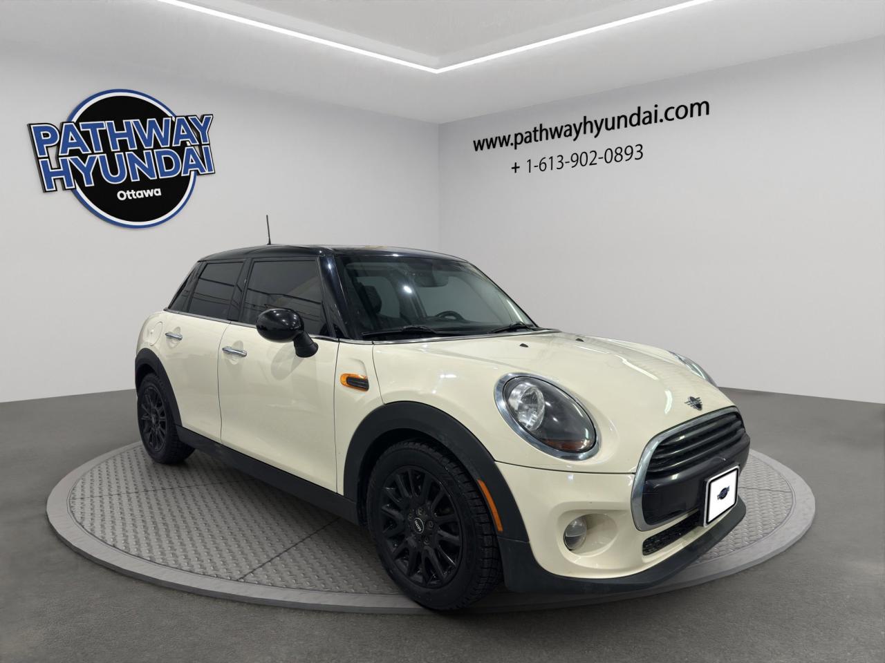 2019 MINI 5 Door Cooper | Reverse Cam | Heated Seats Photo0