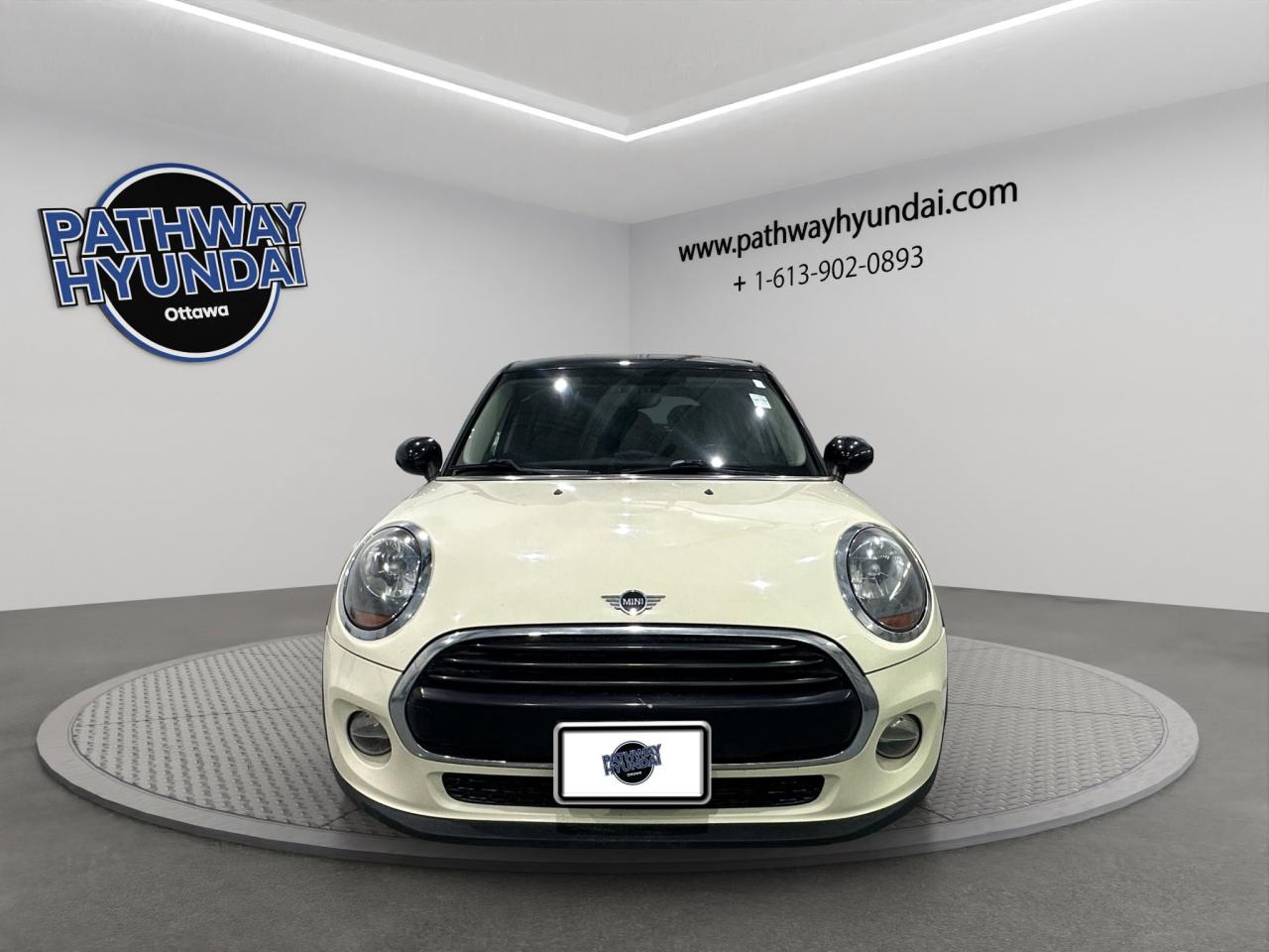 2019 MINI 5 Door Cooper | Reverse Cam | Heated Seats Photo