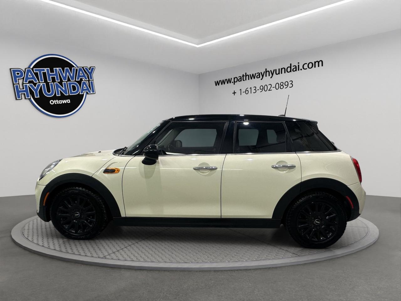 2019 MINI 5 Door Cooper | Reverse Cam | Heated Seats Photo