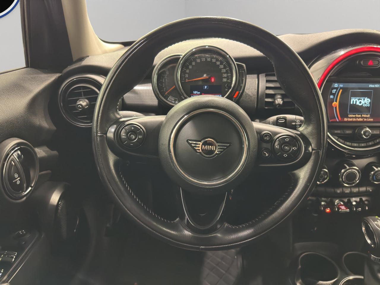 2019 MINI 5 Door Cooper | Reverse Cam | Heated Seats Photo