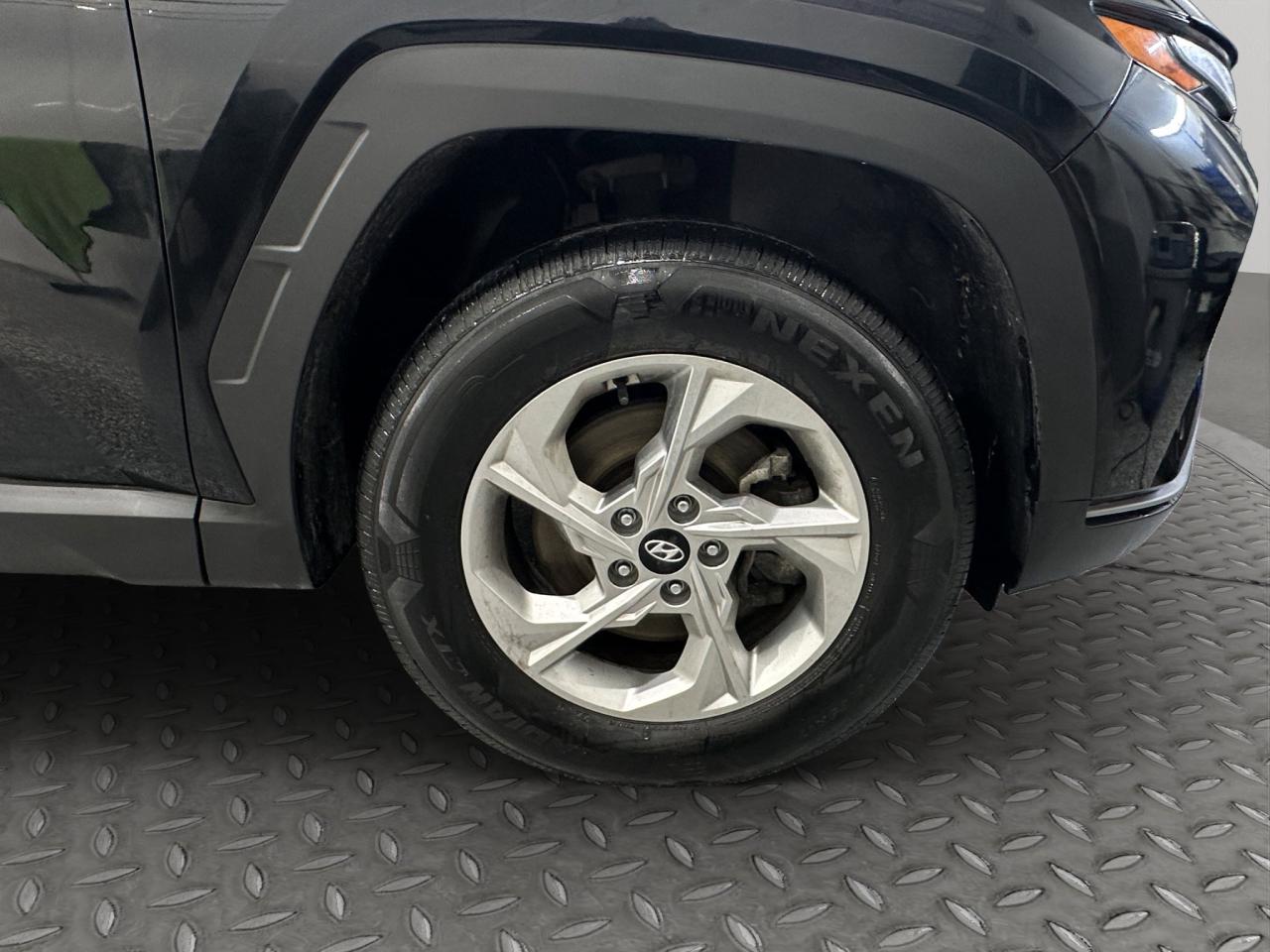 2023 Hyundai Tucson Preferred | Reverse Cam | Heated Seats Photo