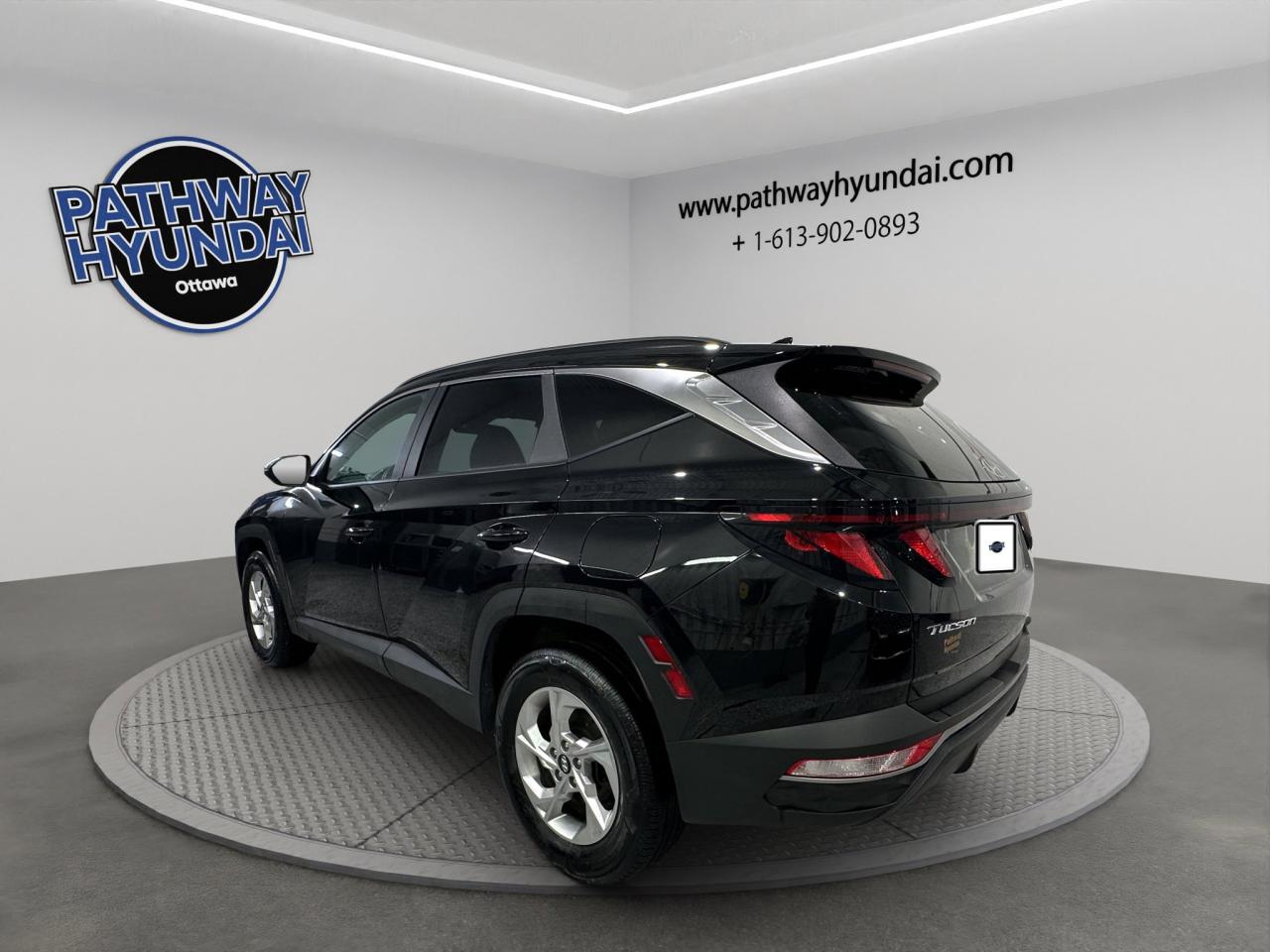 2023 Hyundai Tucson Preferred | Reverse Cam | Heated Seats Photo