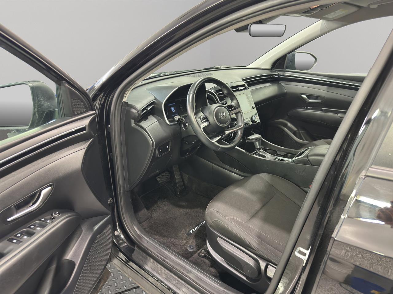 2023 Hyundai Tucson Preferred | Reverse Cam | Heated Seats Photo