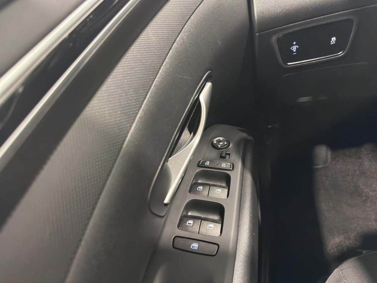 2023 Hyundai Tucson Preferred | Reverse Cam | Heated Seats Photo