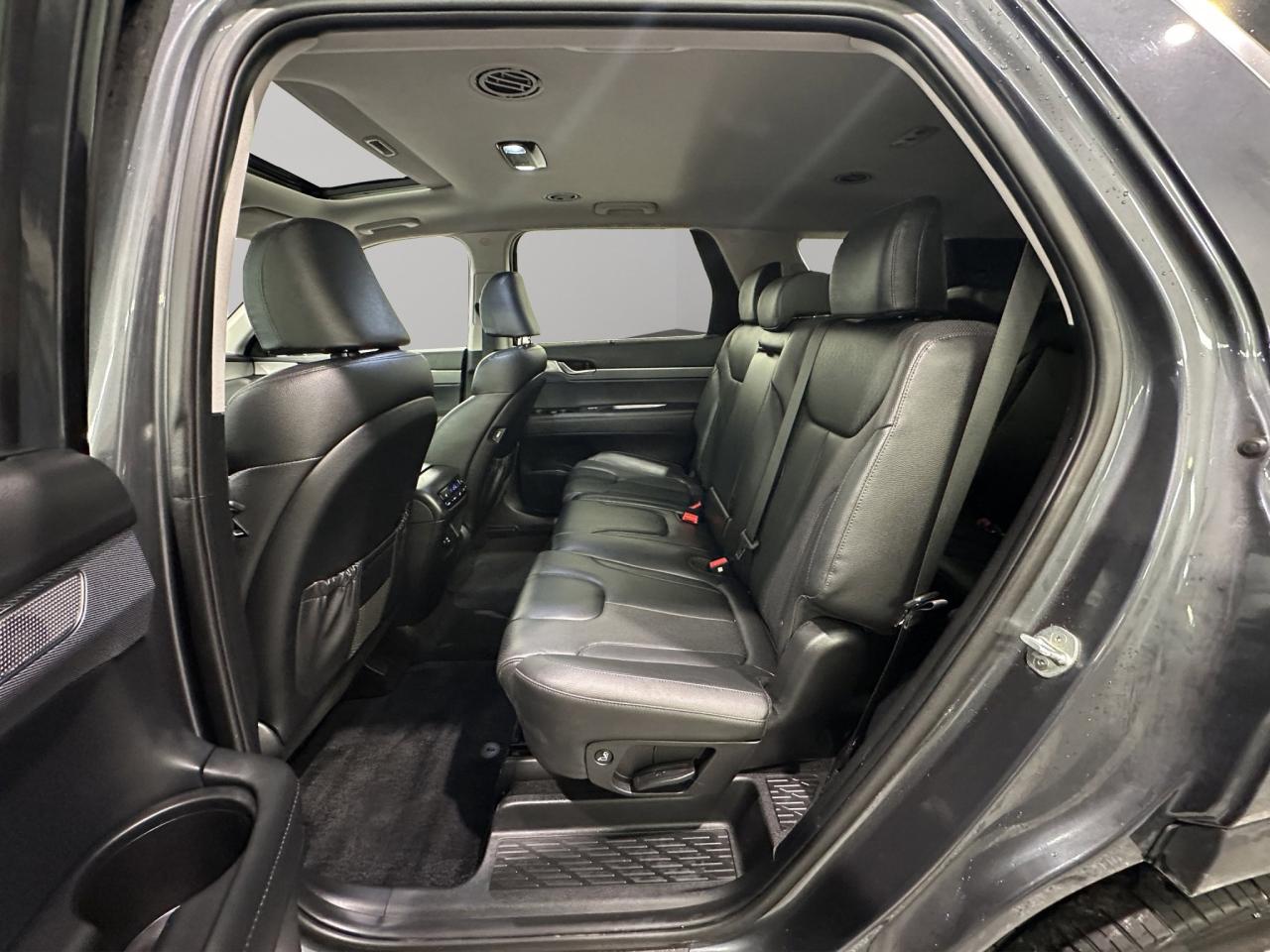 2022 Hyundai PALISADE Luxury | Reverse Cam | Heated Seats Photo