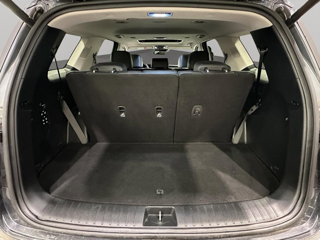 2022 Hyundai PALISADE Luxury | Reverse Cam | Heated Seats Photo