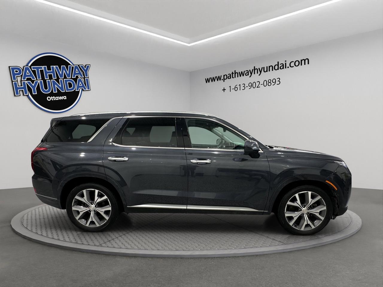2022 Hyundai PALISADE Luxury | Reverse Cam | Heated Seats Photo2