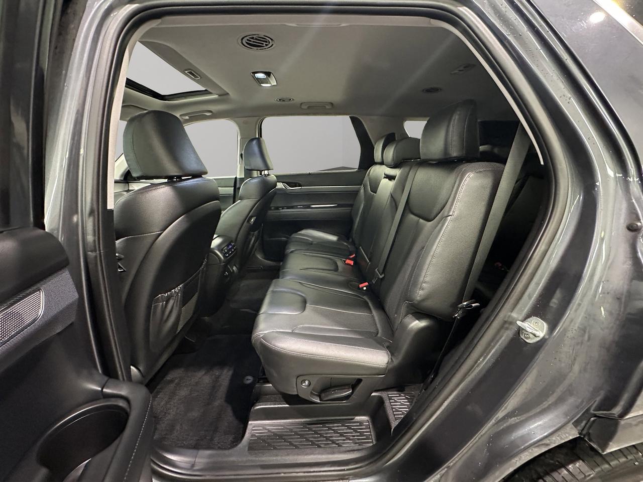2022 Hyundai PALISADE Luxury | Reverse Cam | Heated Seats Photo