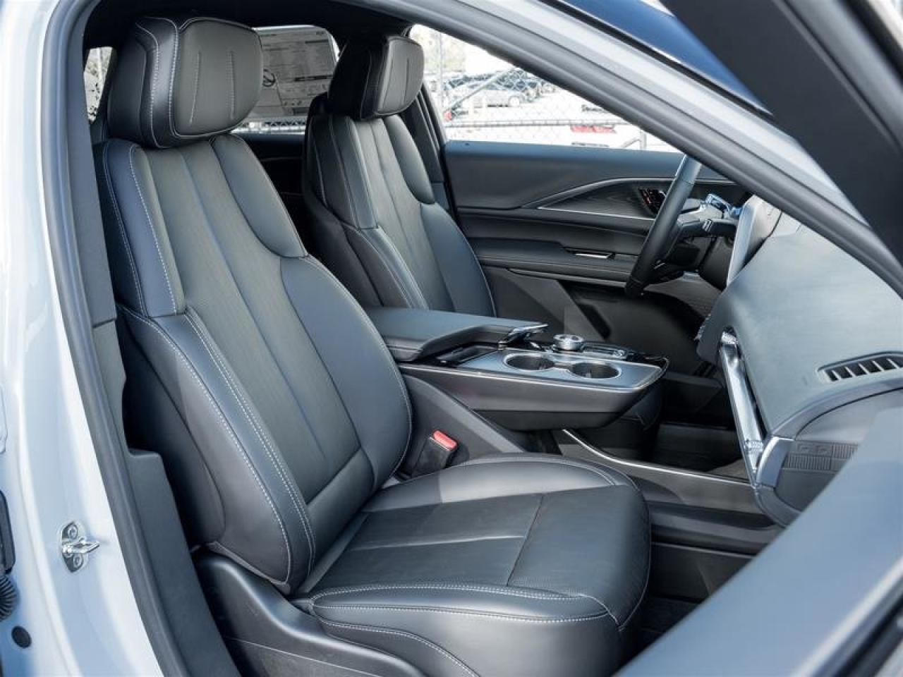 2026 Cadillac LYRIQ Sport Photo