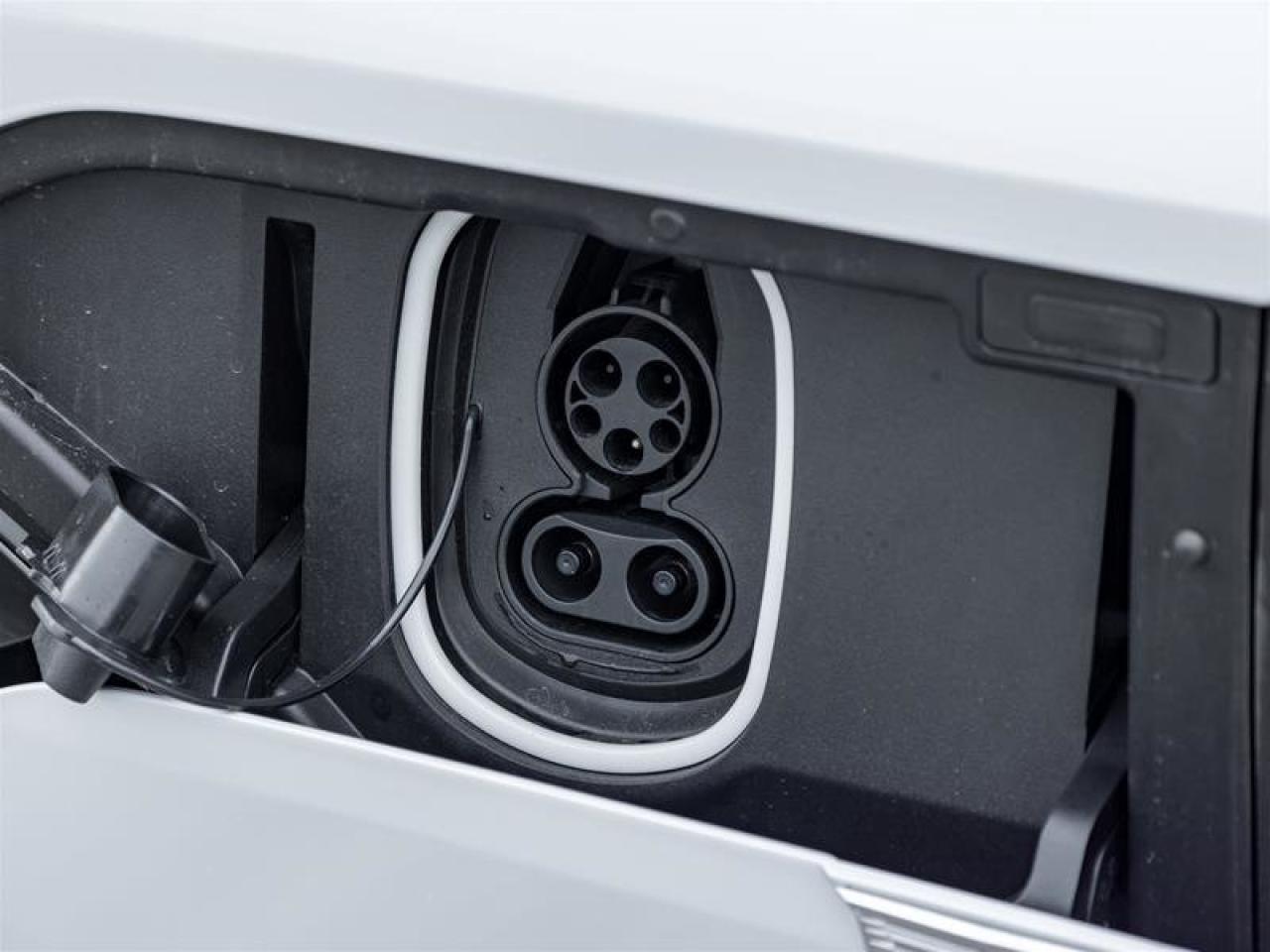 2026 Cadillac LYRIQ Sport Photo4