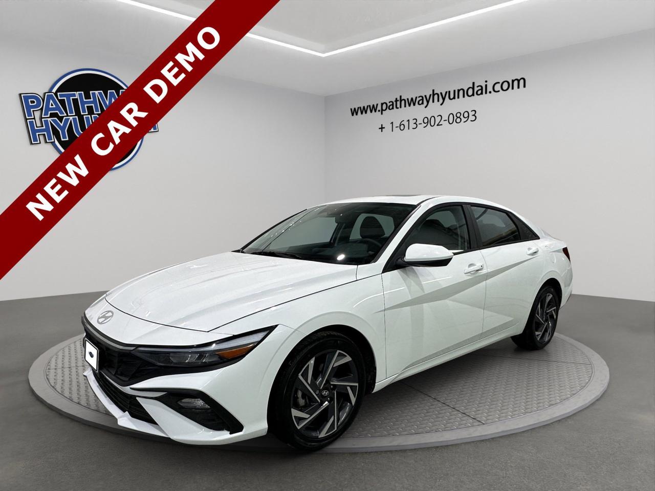 2025 Hyundai Elantra Preferred | Reverse Cam | Heated Seats Photo