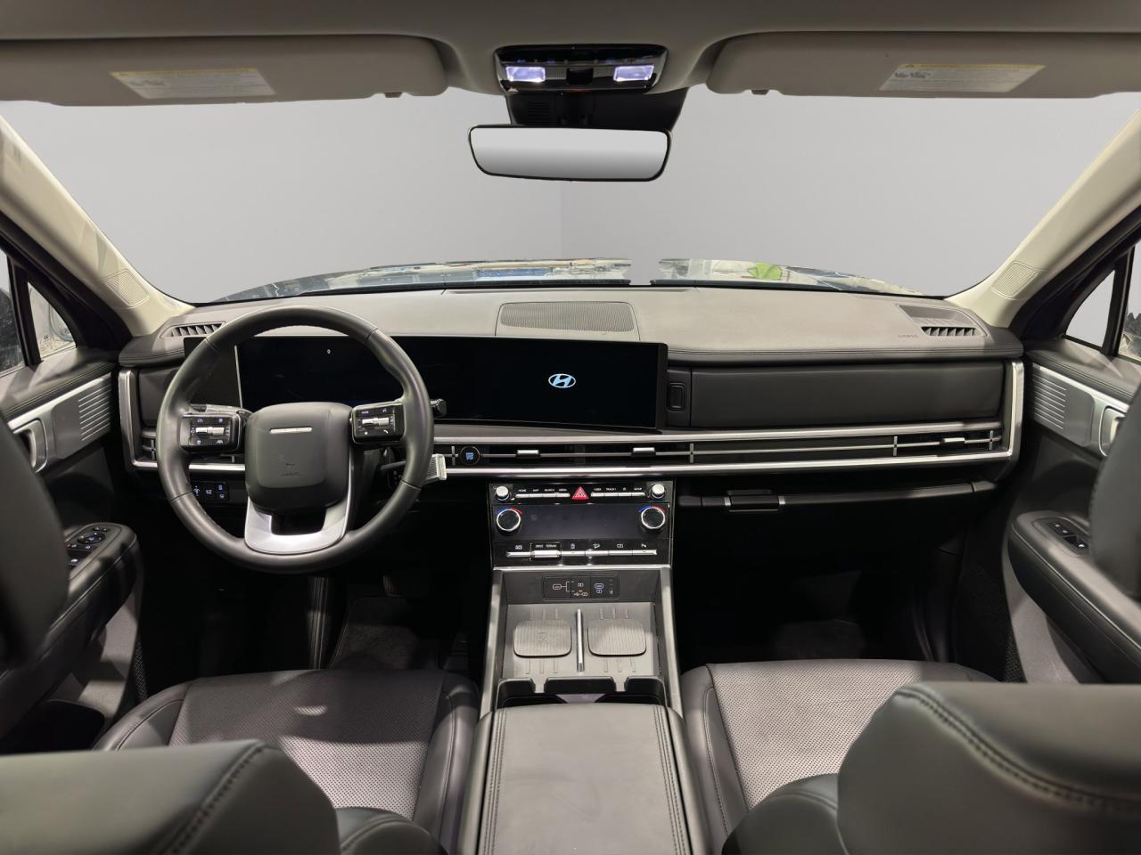 2025 Hyundai Santa Fe XRT | Reverse Cam | Heated Seats Photo