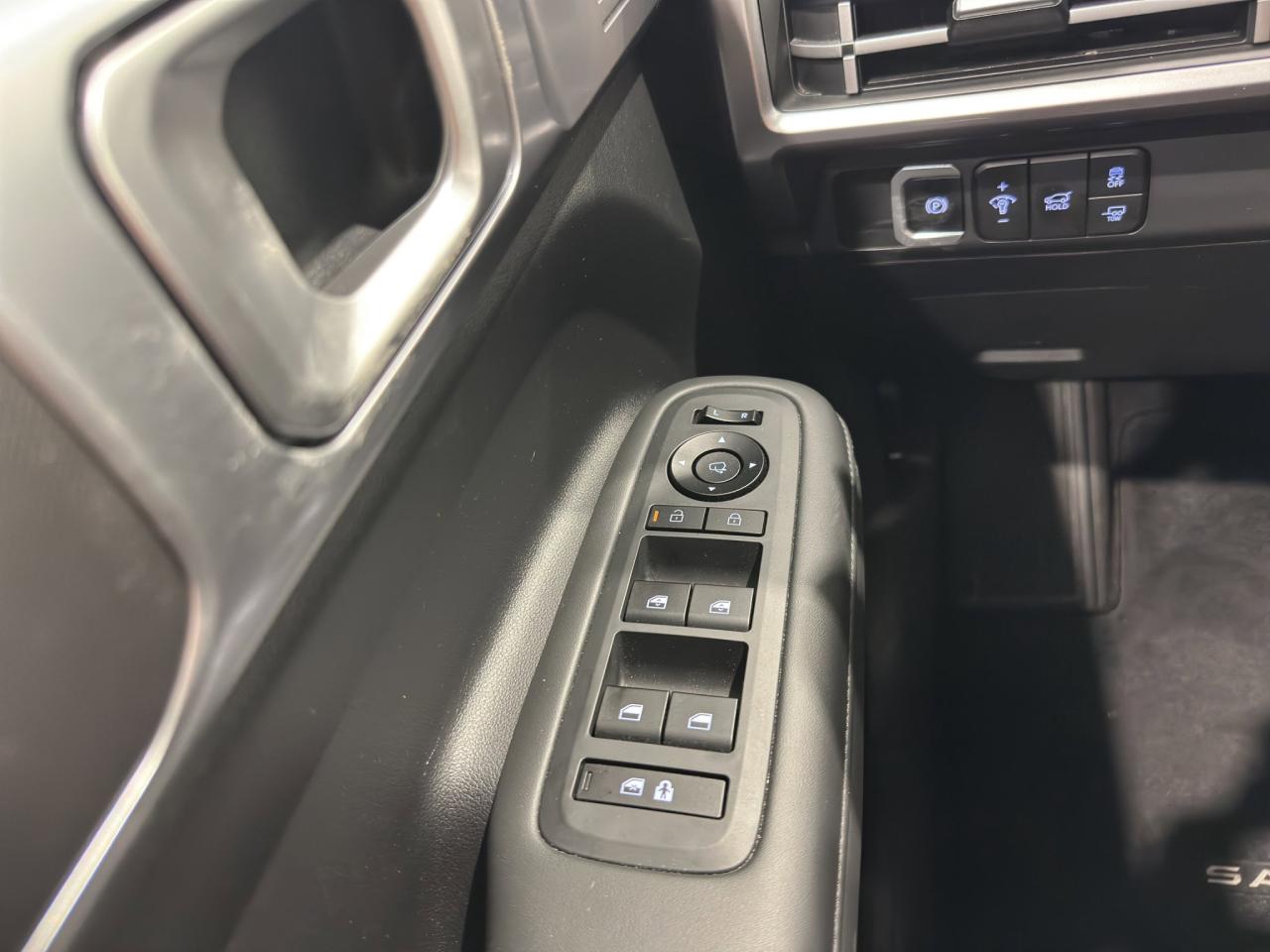 2025 Hyundai Santa Fe XRT | Reverse Cam | Heated Seats Photo