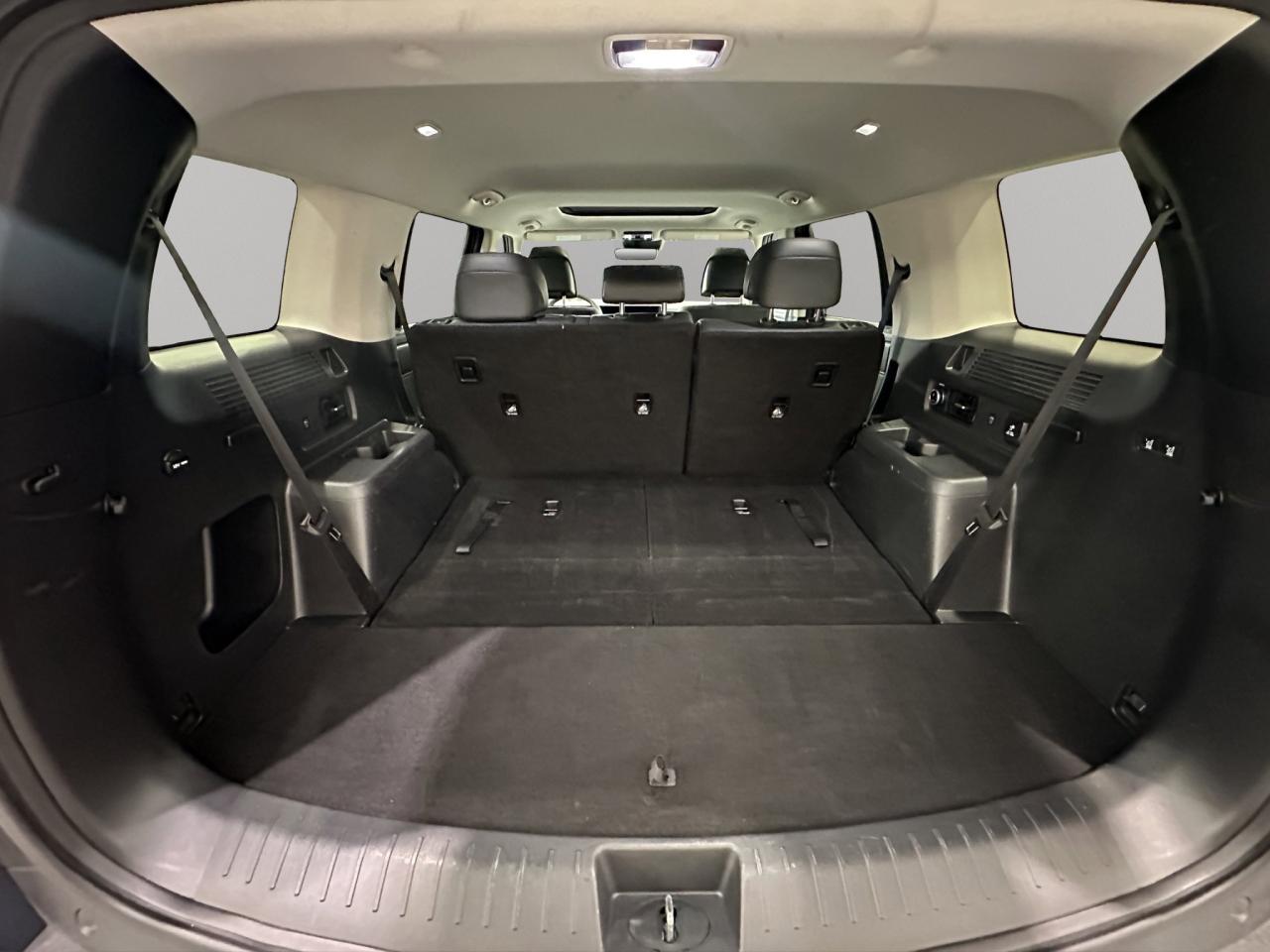 2025 Hyundai Santa Fe XRT | Reverse Cam | Heated Seats Photo