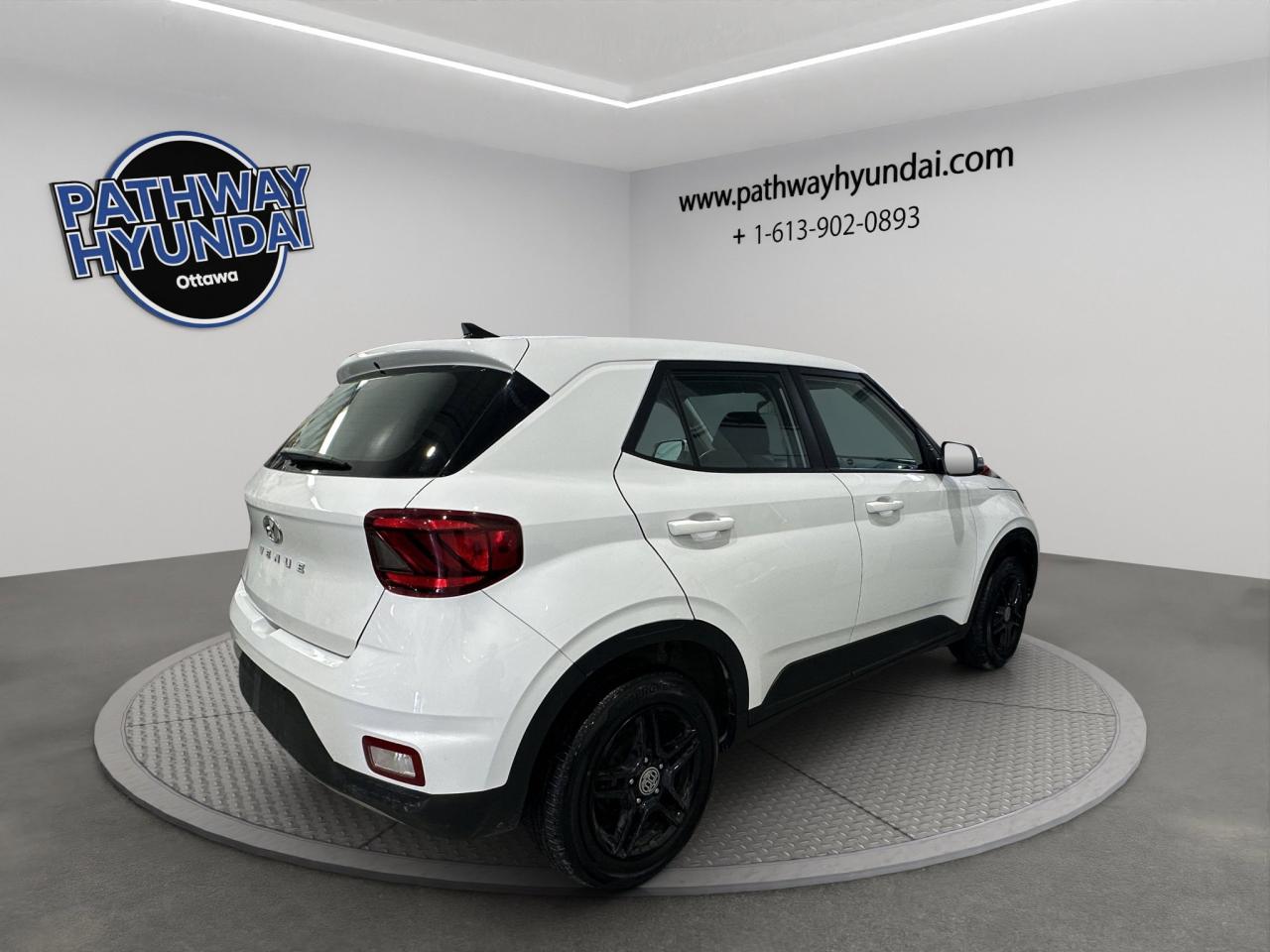 2021 Hyundai Venue Essential | Reverse Cam | Heated Seats Photo3