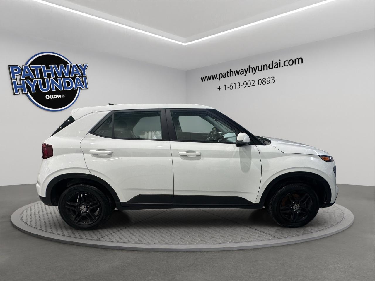 2021 Hyundai Venue Essential | Reverse Cam | Heated Seats Photo