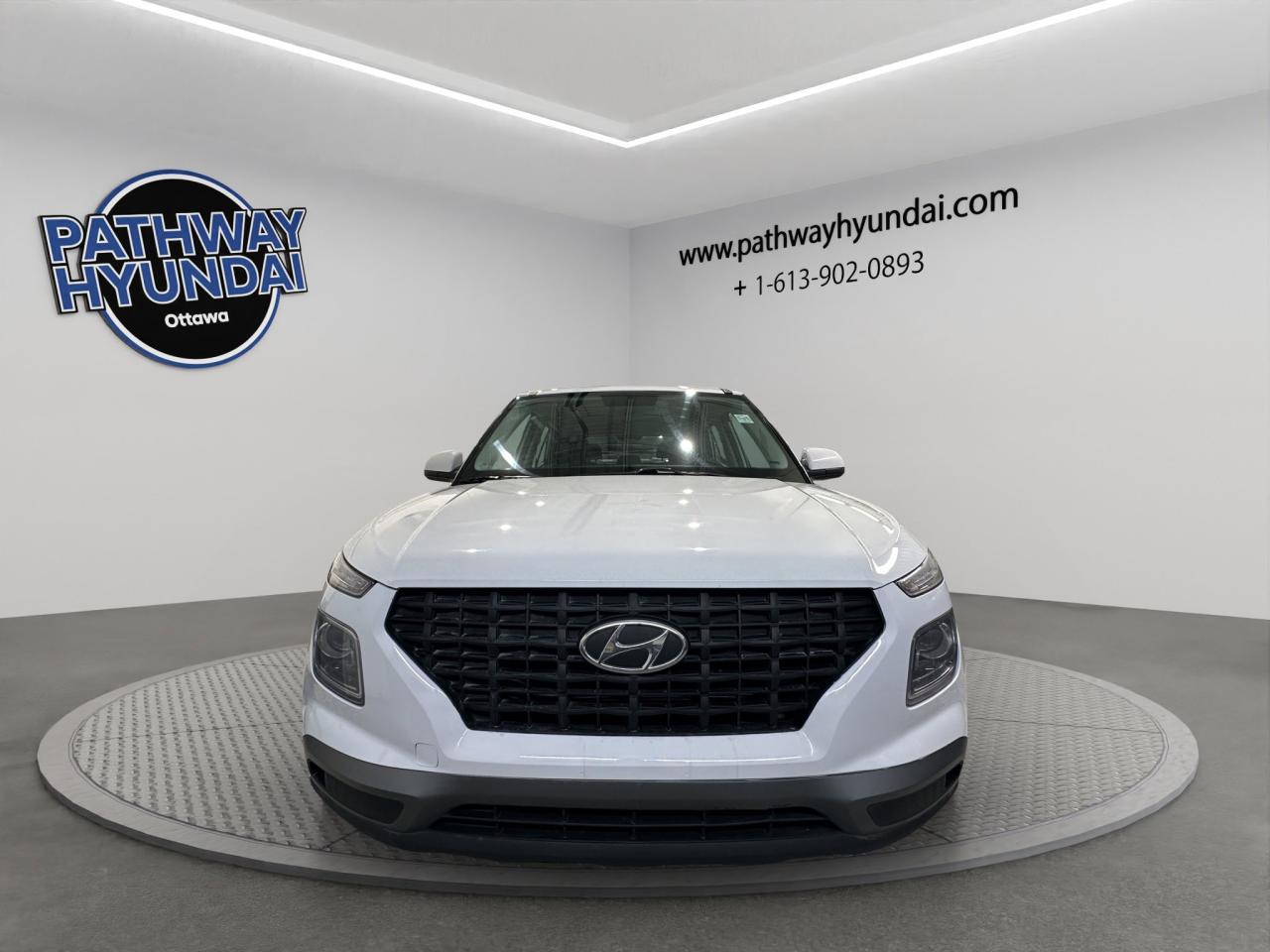 2021 Hyundai Venue Essential | Reverse Cam | Heated Seats Photo