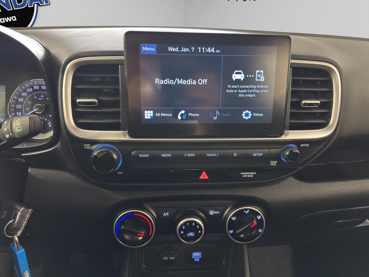 2021 Hyundai Venue Essential | Reverse Cam | Heated Seats Photo