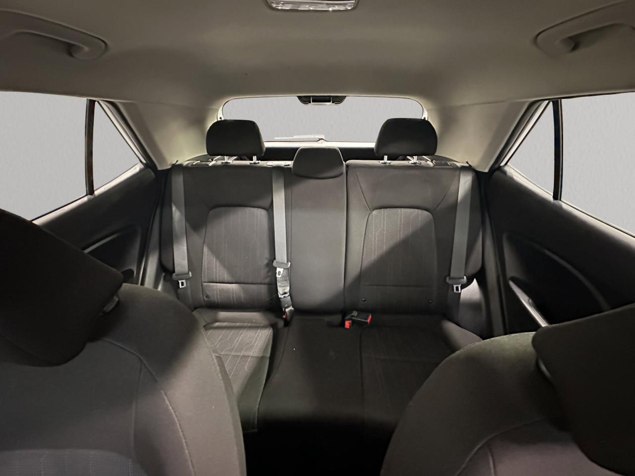 2021 Hyundai Venue Essential | Reverse Cam | Heated Seats Photo