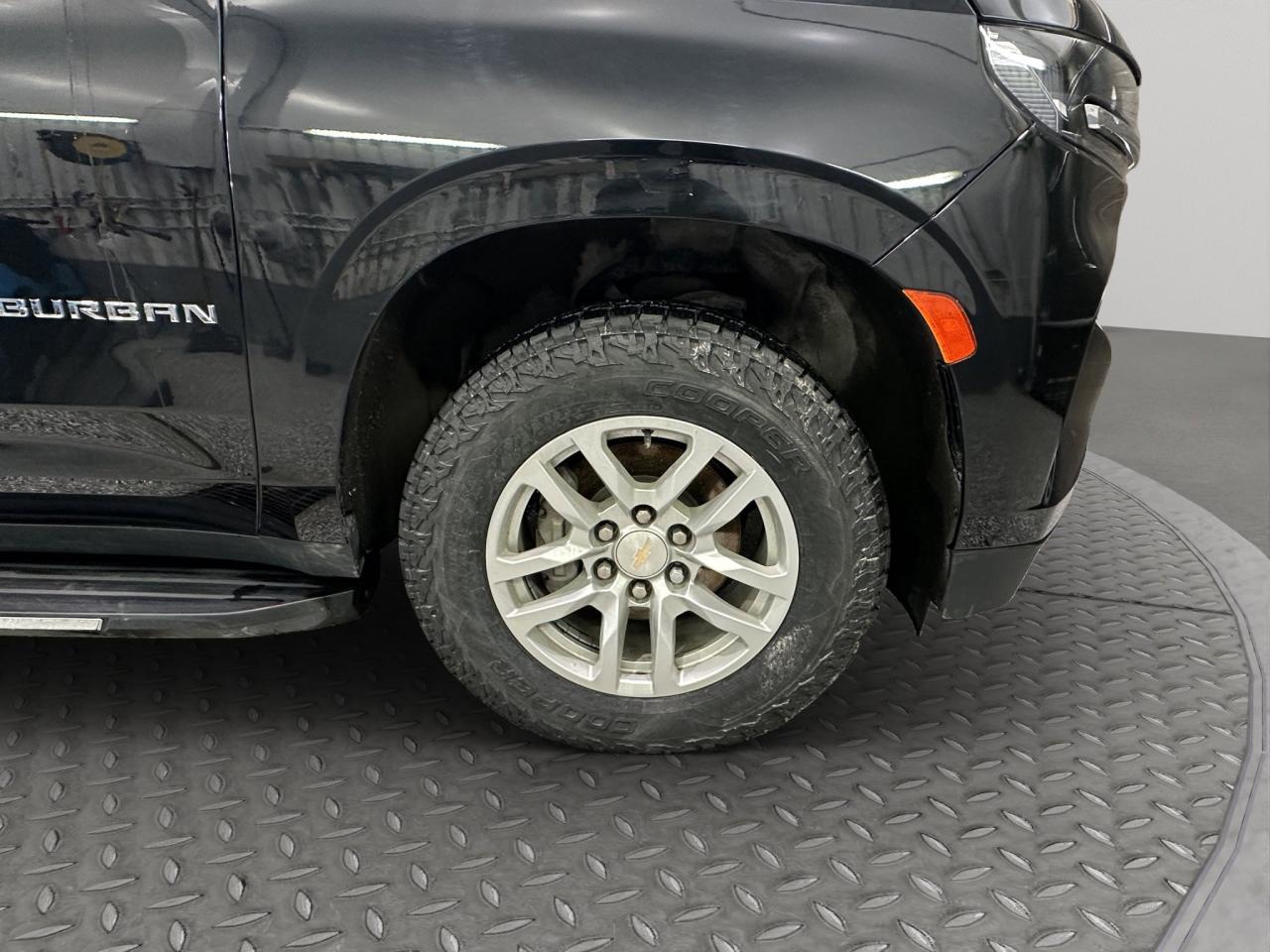 2023 Chevrolet Suburban LT | Reverse Cam | Heated Seats Photo