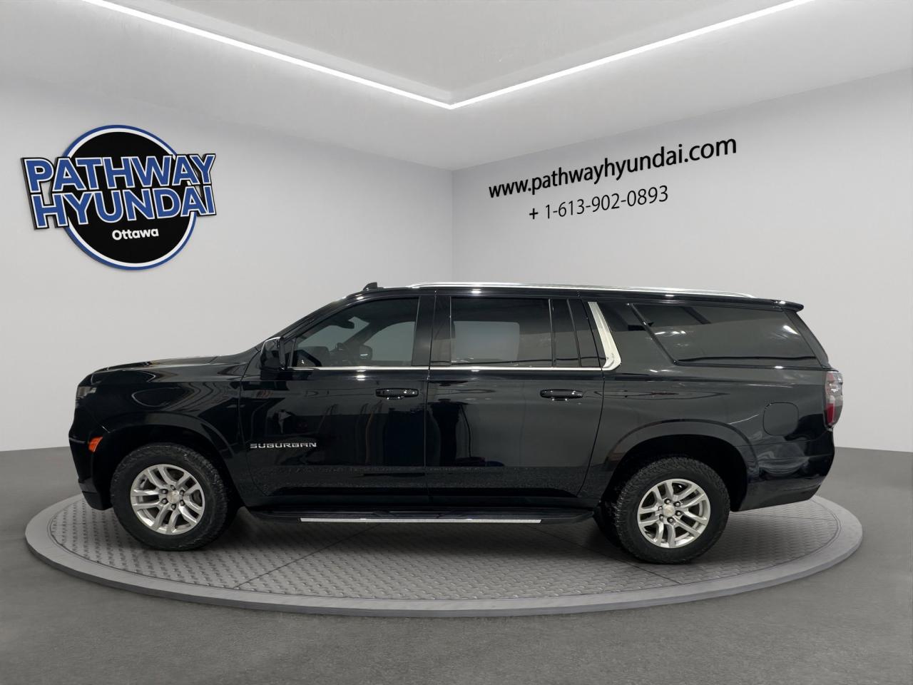 2023 Chevrolet Suburban LT | Reverse Cam | Heated Seats Photo