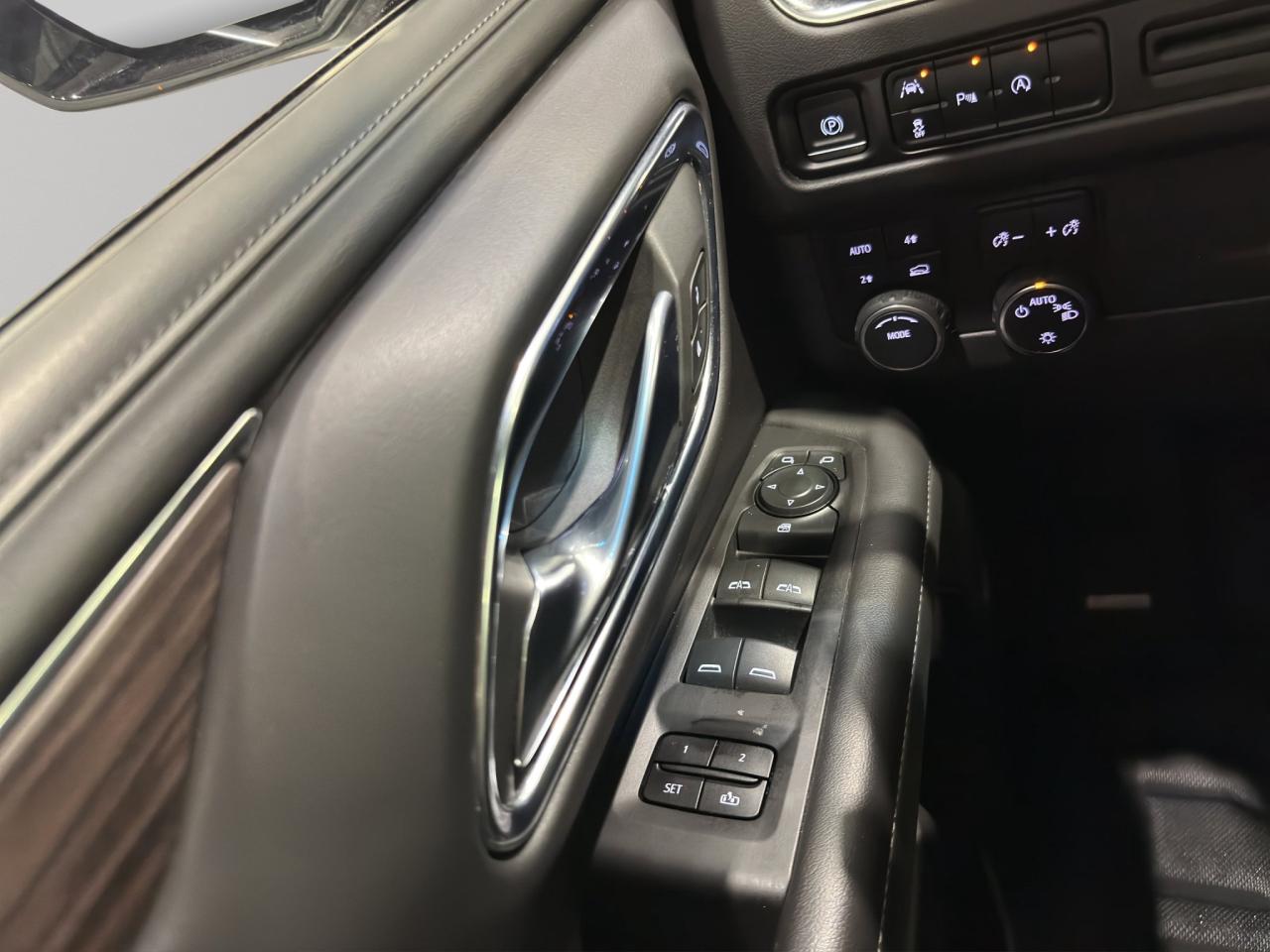2023 Chevrolet Suburban LT | Reverse Cam | Heated Seats Photo