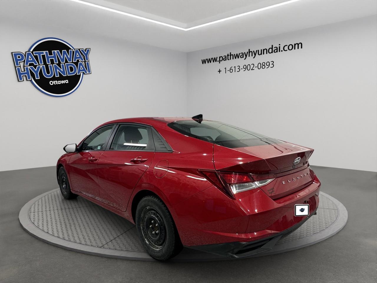 2021 Hyundai Elantra Preferred | Reverse Cam | Heated Seats Photo4