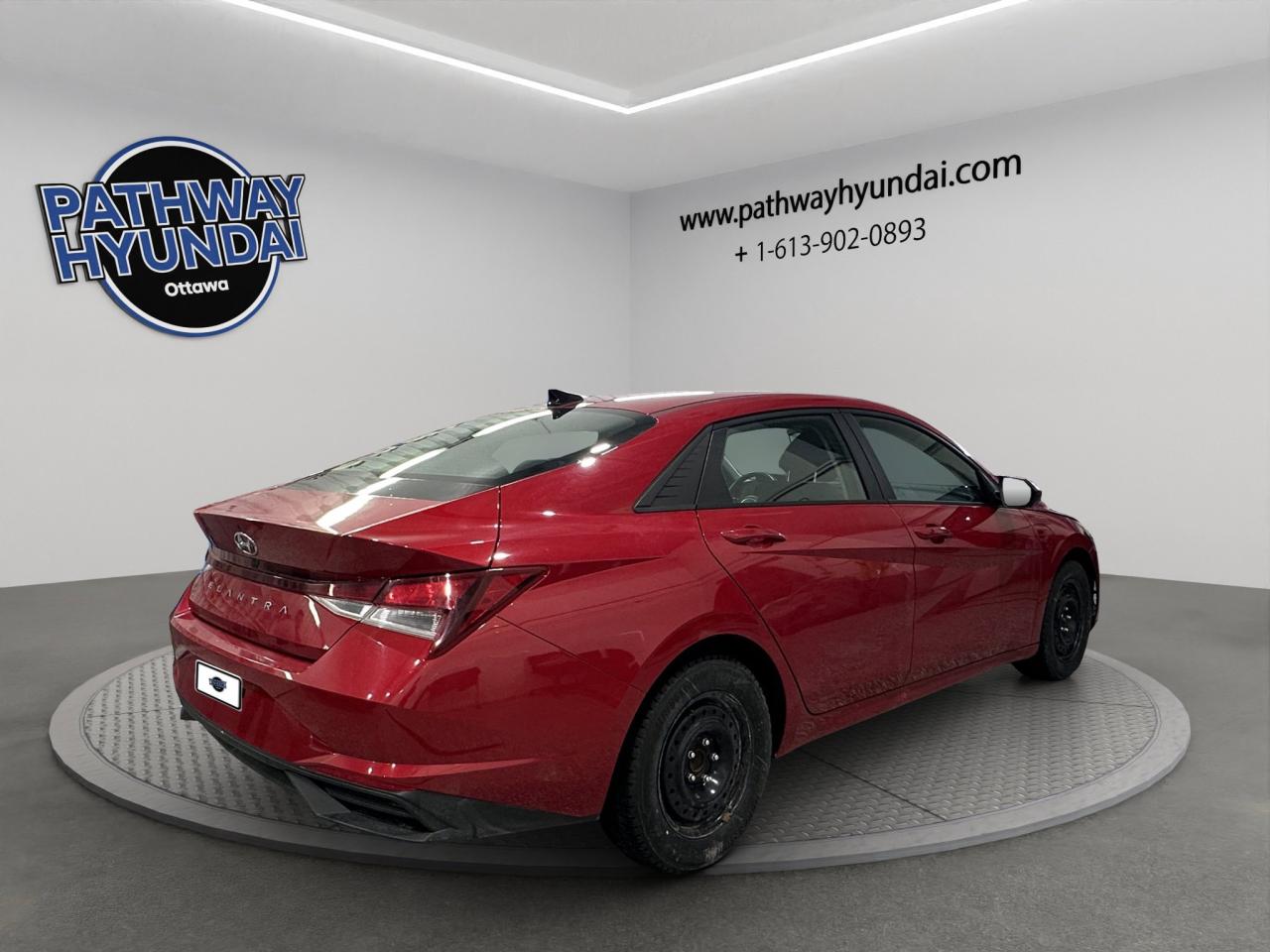 2021 Hyundai Elantra Preferred | Reverse Cam | Heated Seats Photo2