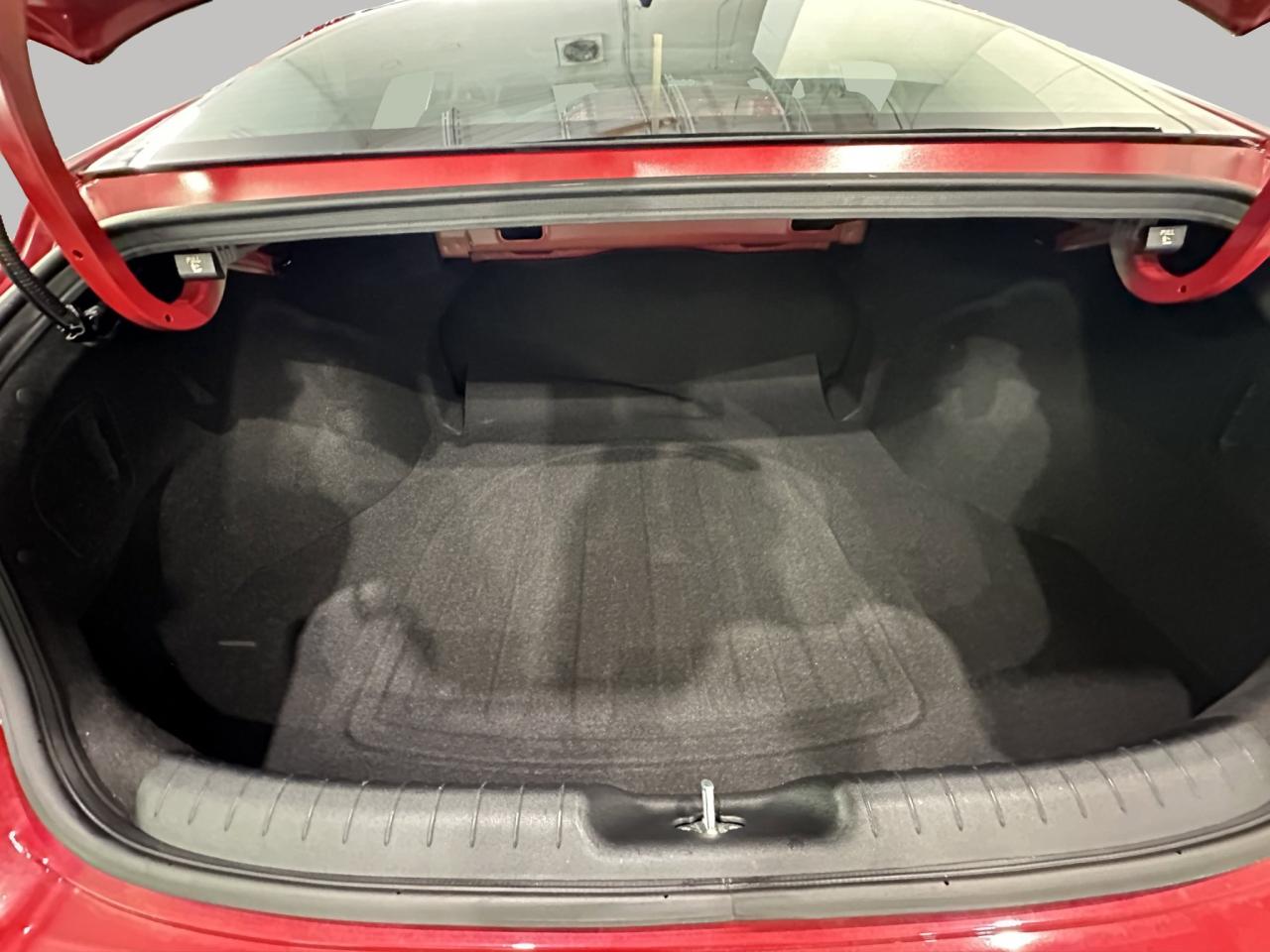 2021 Hyundai Elantra Preferred | Reverse Cam | Heated Seats Photo