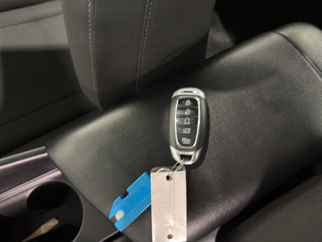 2021 Hyundai Elantra Preferred | Reverse Cam | Heated Seats Photo