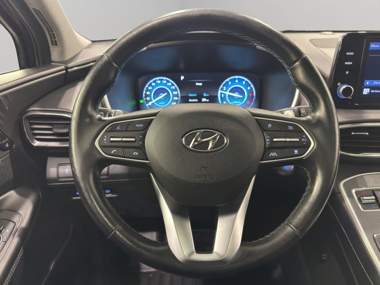 2022 Hyundai Santa Fe Plug-In Hybrid Luxury | Reverse Cam | Heated Seats Photo