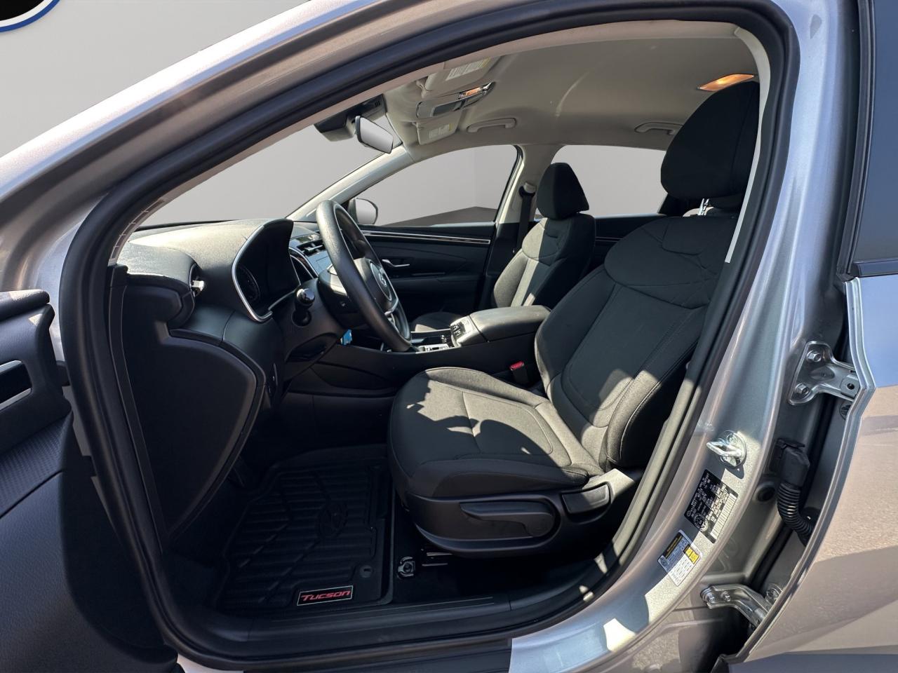 2023 Hyundai Tucson Essential | Reverse Cam | Heated Seats Photo