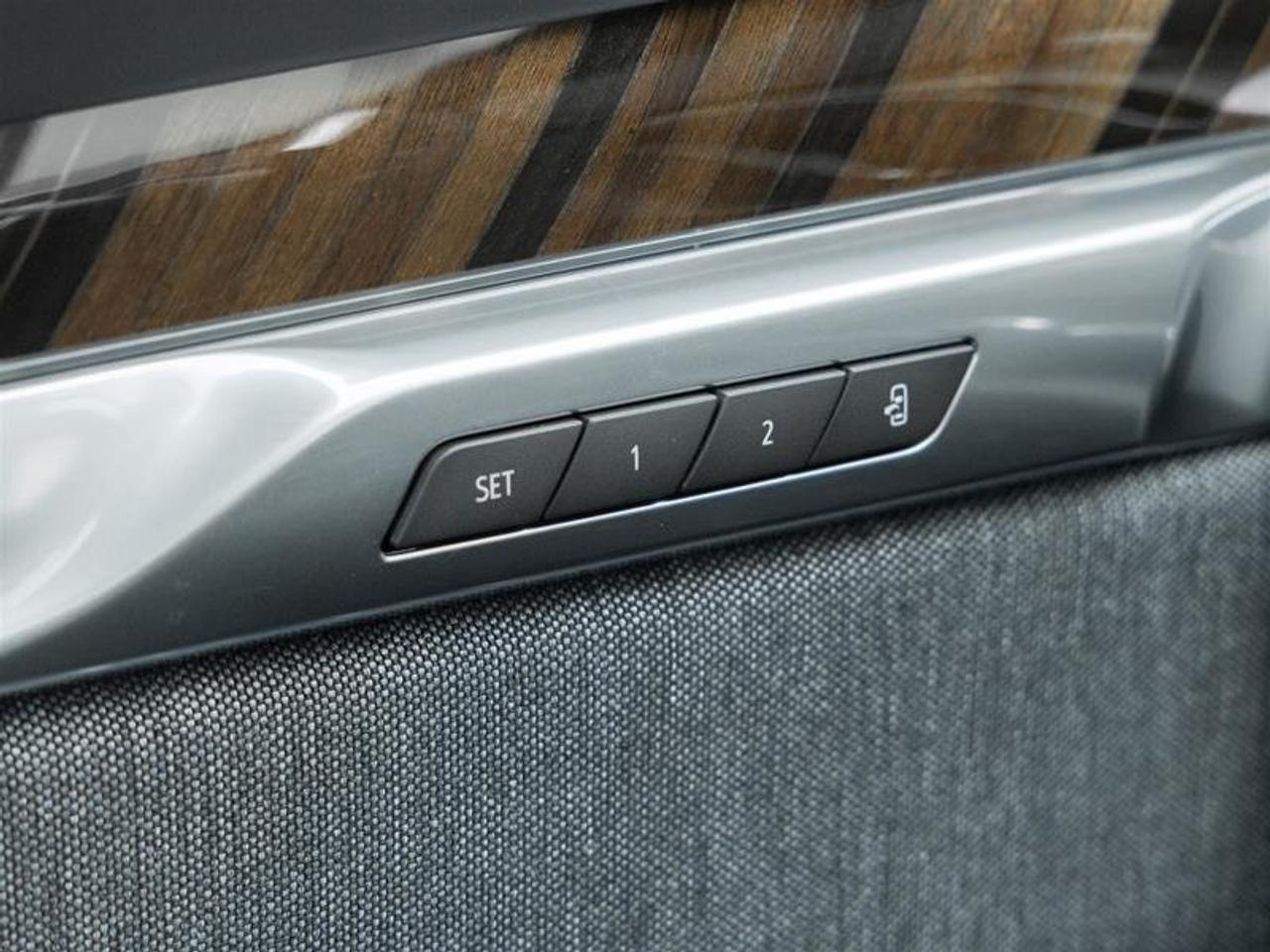 2026 Cadillac Escalade ESV Platinum Sport Photo