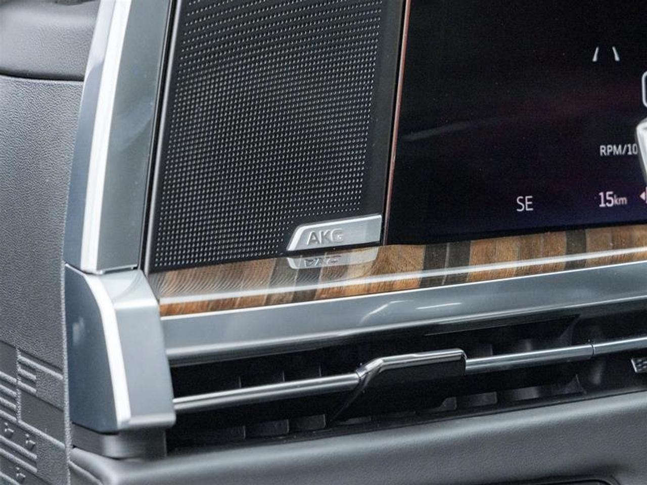 2026 Cadillac Escalade ESV Platinum Sport Photo