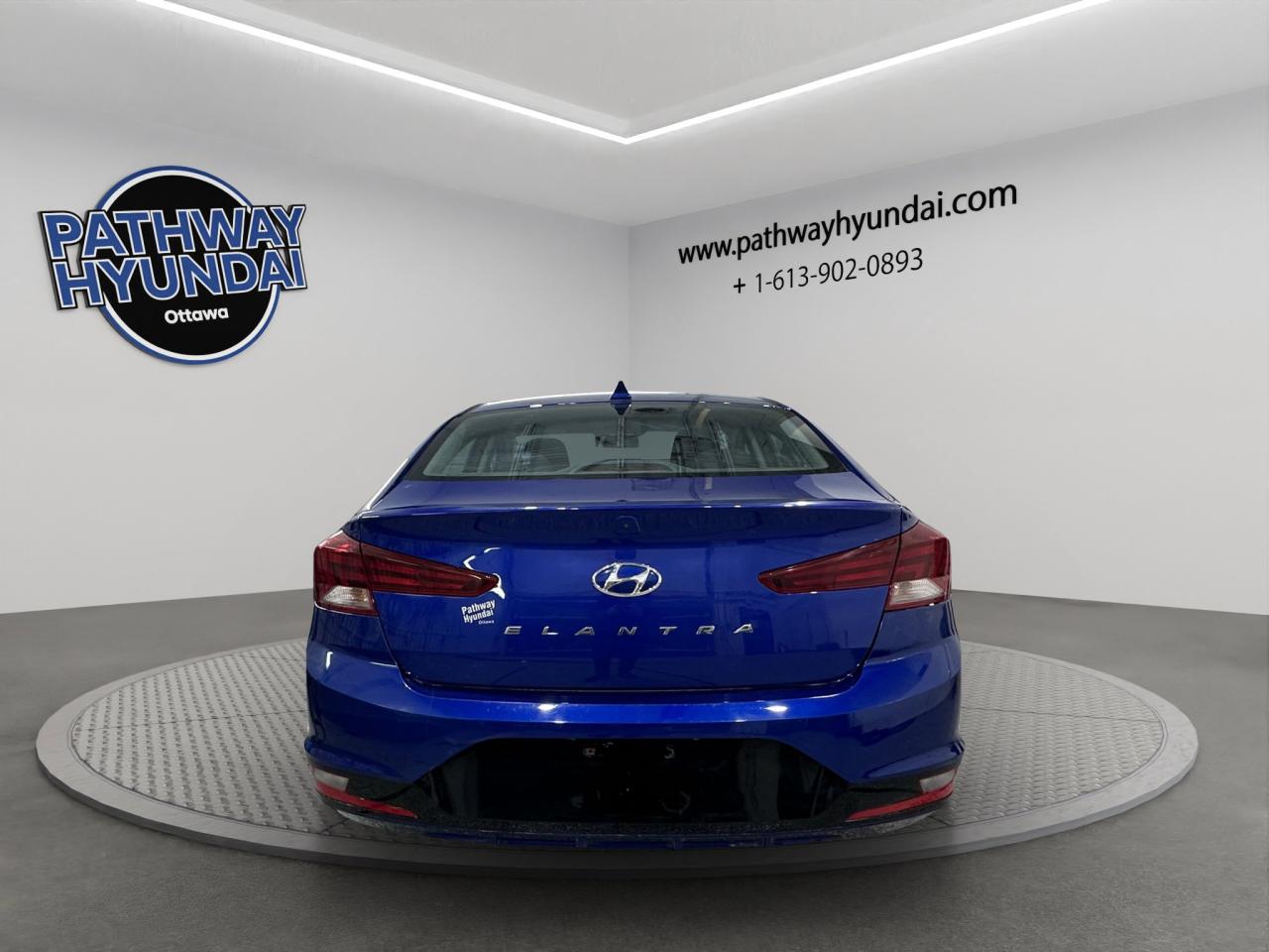 2020 Hyundai Elantra Preferred | Reverse Cam | Heated Seats Photo3