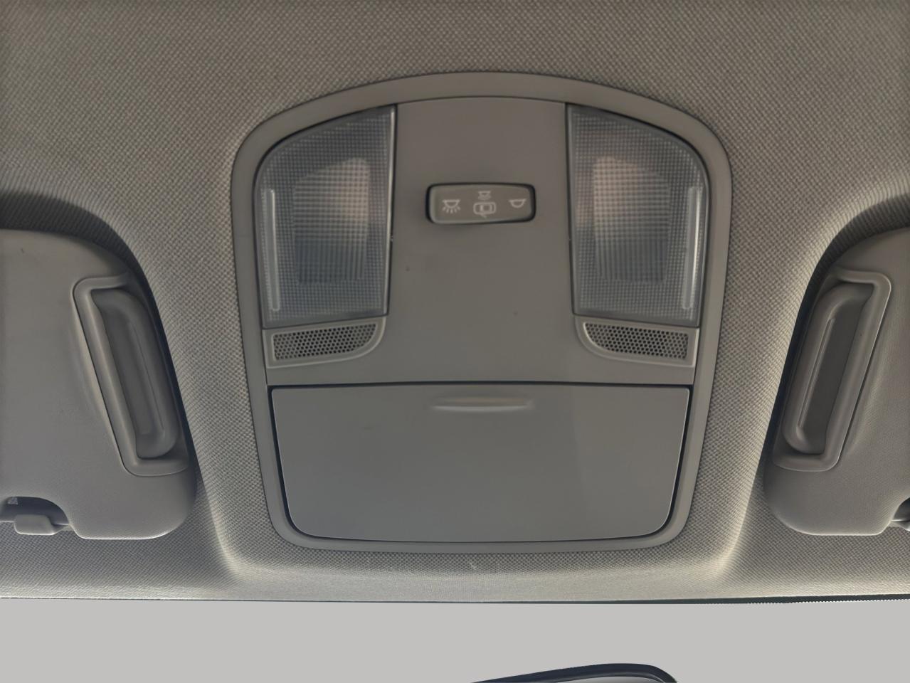 2020 Hyundai Elantra Preferred | Reverse Cam | Heated Seats Photo