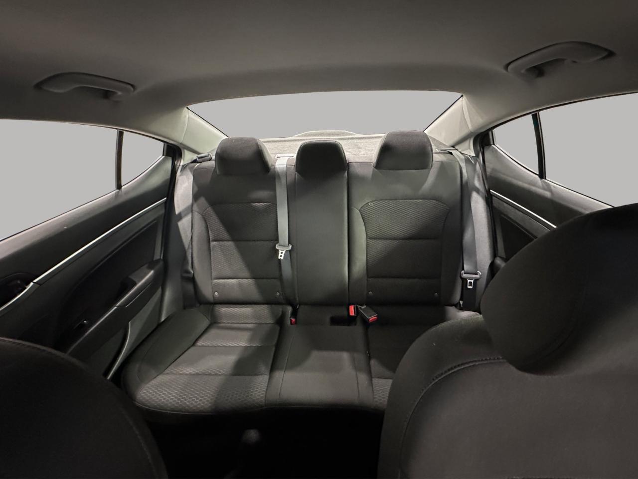 2020 Hyundai Elantra Preferred | Reverse Cam | Heated Seats Photo